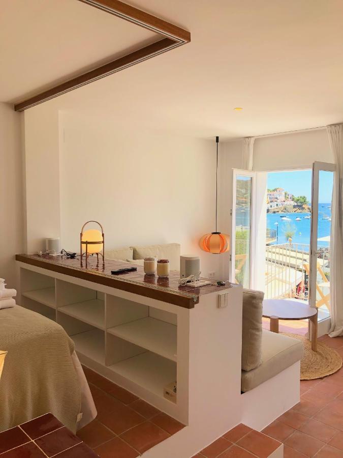 Beachfront Suite In Cadaques Center Экстерьер фото