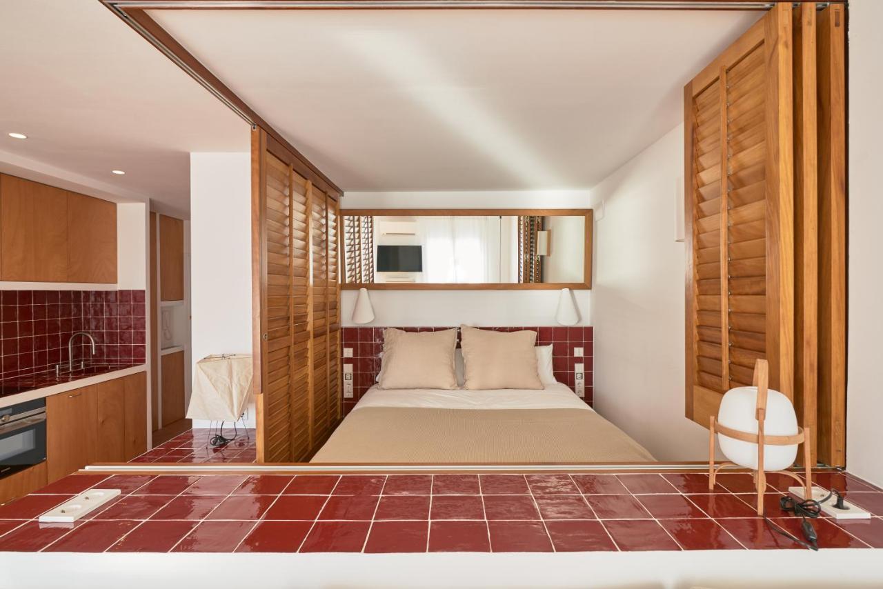 Beachfront Suite In Cadaques Center Экстерьер фото