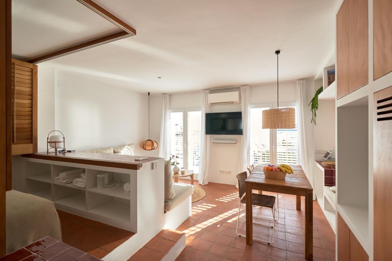 Beachfront Suite In Cadaques Center Экстерьер фото