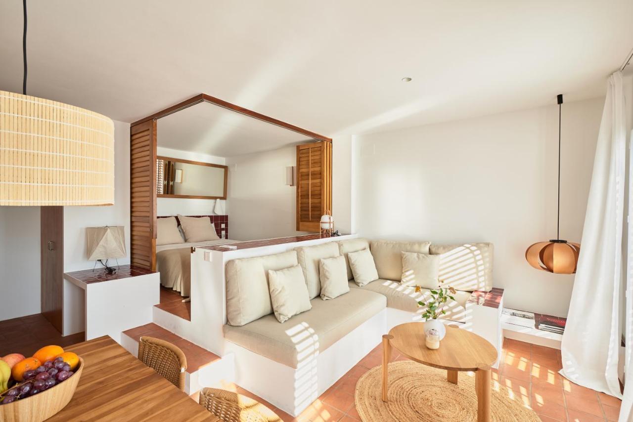 Beachfront Suite In Cadaques Center Экстерьер фото